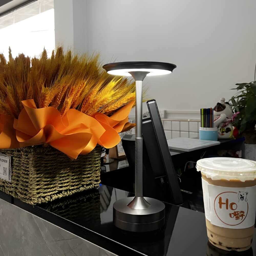 Atlas™ - Oppladbar Bordlampe