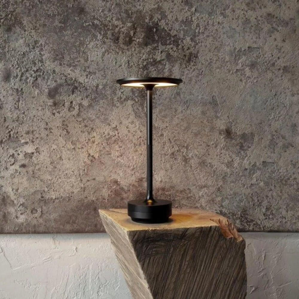 Atlas™ - Oppladbar Bordlampe